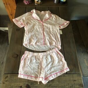 Forever 21 pink 2 piece pajama set blouse and shorts women's size medium NEW